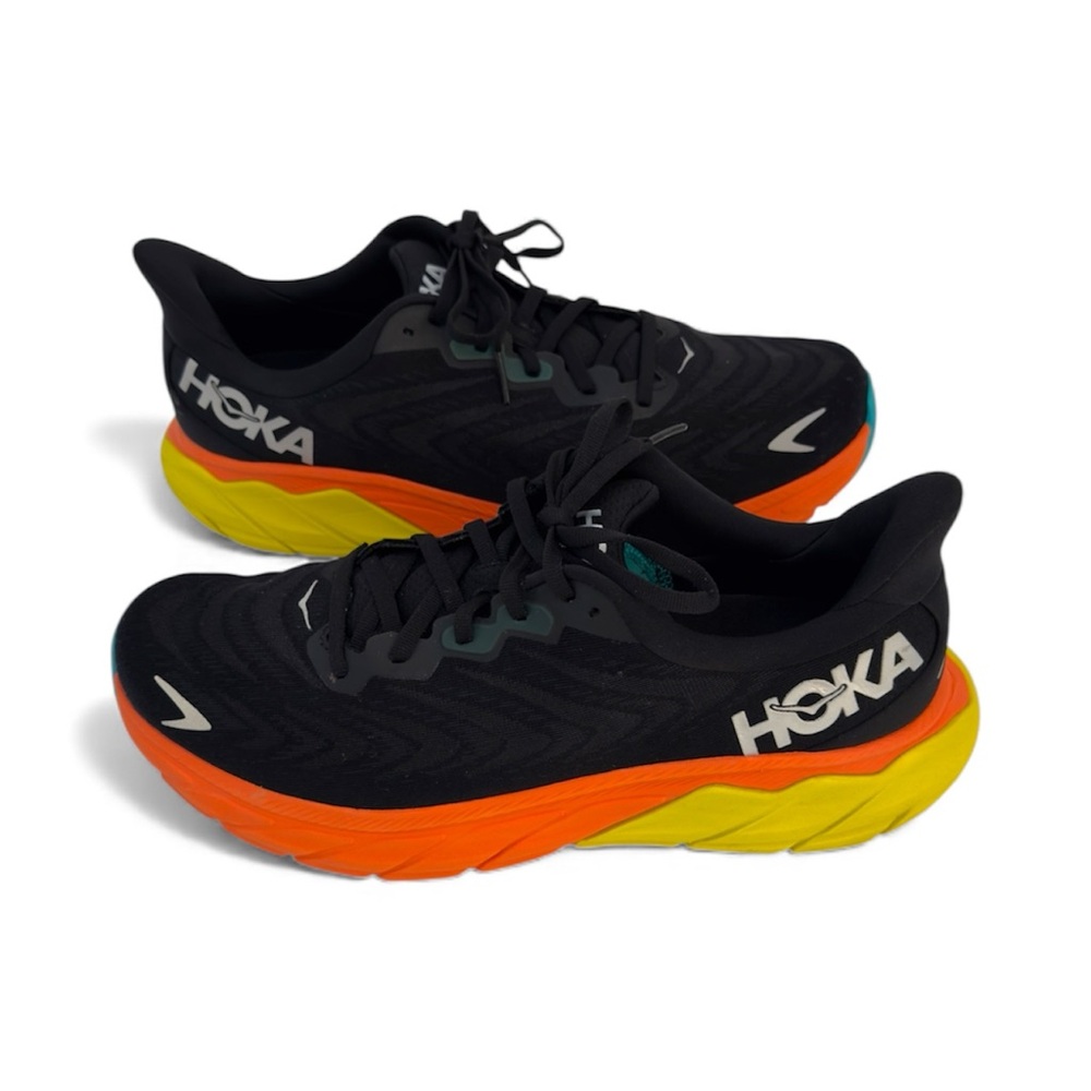 Hoka Arahi 6 running shoes in the 'Black Flame'‎ colorway  11D